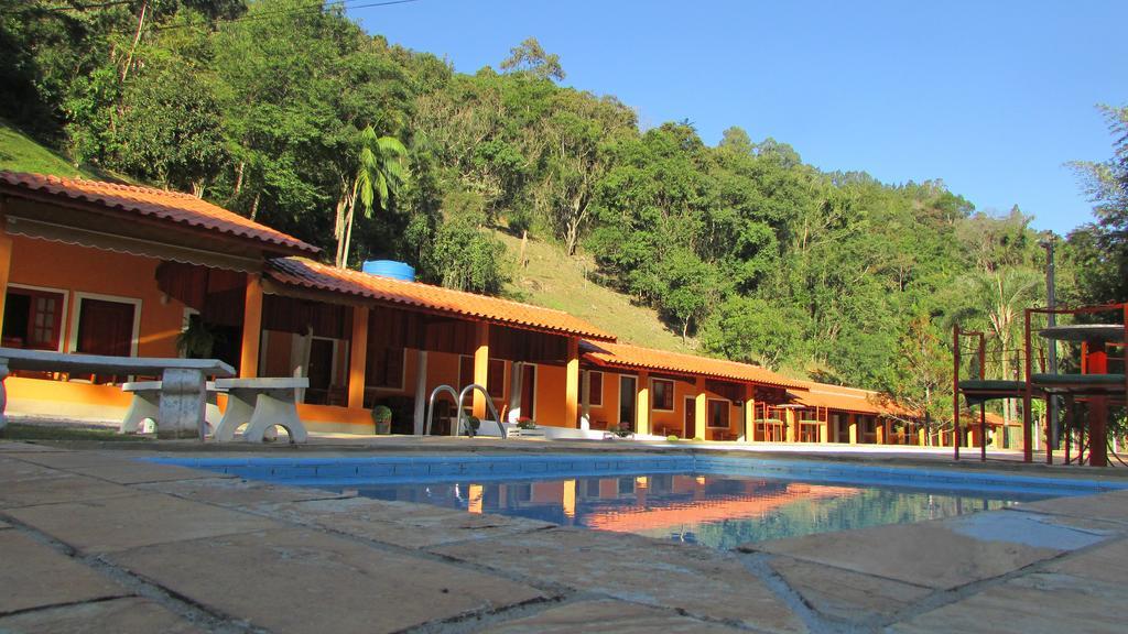 Pousada Sitio Do Sossego Monte Alegre do Sul Ngoại thất bức ảnh